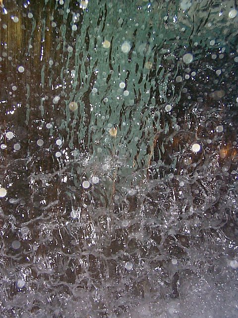 water ripples and water droplets frozen in time