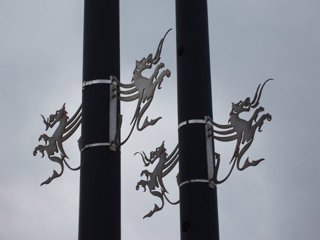 metal dargon decorations