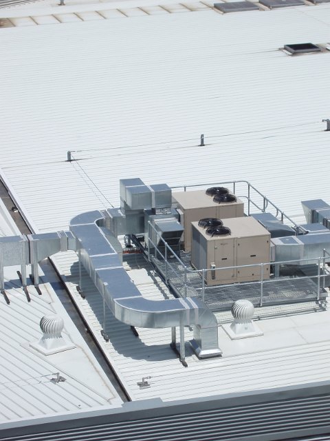 rooftop air conditioning machinery